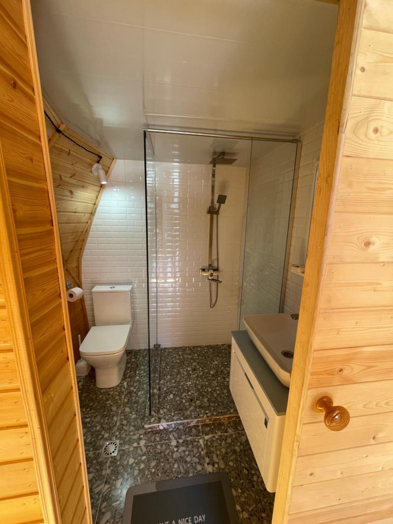 カズベギ Gabua Glampingヴィラ エクステリア 写真