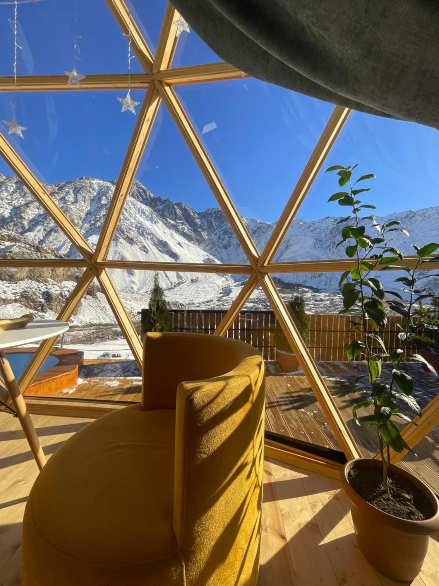 カズベギ Gabua Glampingヴィラ エクステリア 写真